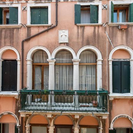San Polo Canal View Apartments By Wonderful Italy Venecia Exterior foto